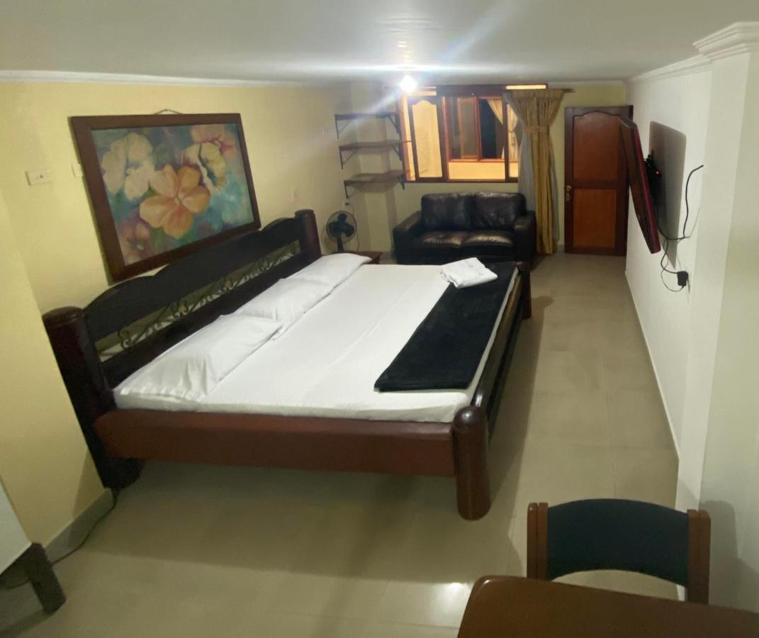 Hotel Caldas Plaza Екстериор снимка