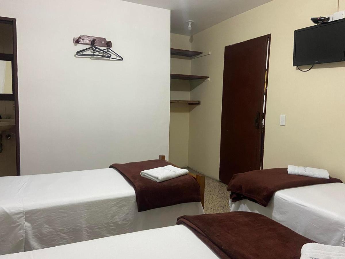 Hotel Caldas Plaza Екстериор снимка